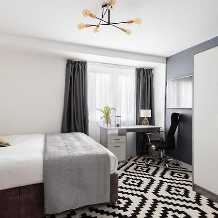 Spacious And Modern 4 Bed Apartment Next To Borough Station Лондон Экстерьер фото